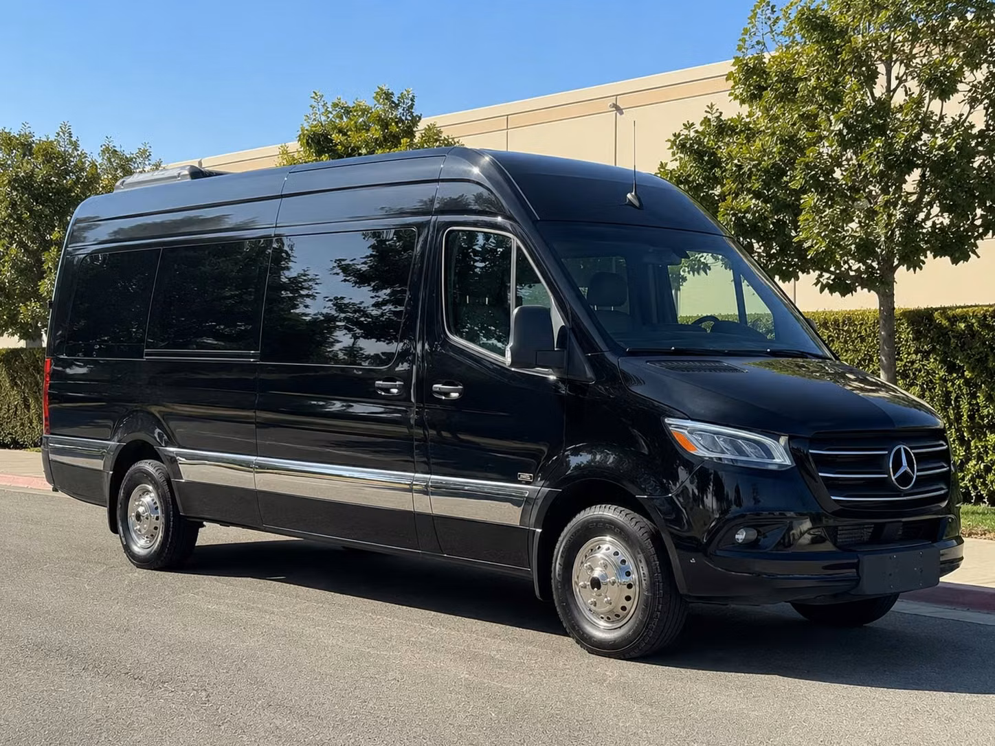 norwalk sports team fan bus rentals